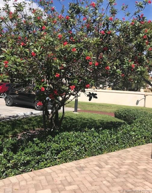 3101 N Country Club Dr # 210, Aventura FL 33180 photo 2
