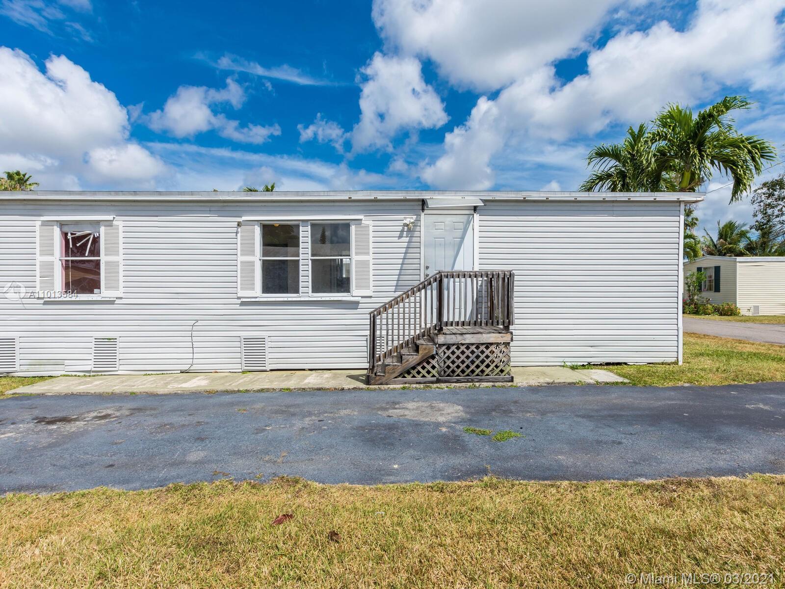 100 NE 6th Ave LOT 523, Homestead FL 33030 photo 3