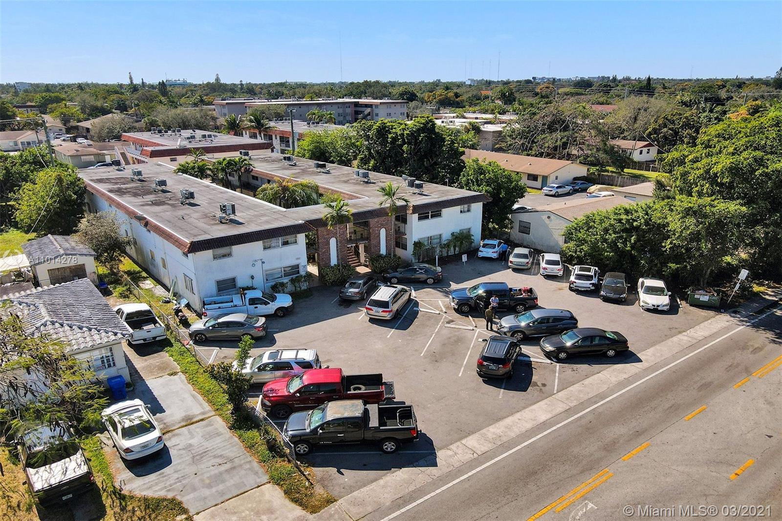 2500 Johnson St # 18, Hollywood FL 33020 photo 3