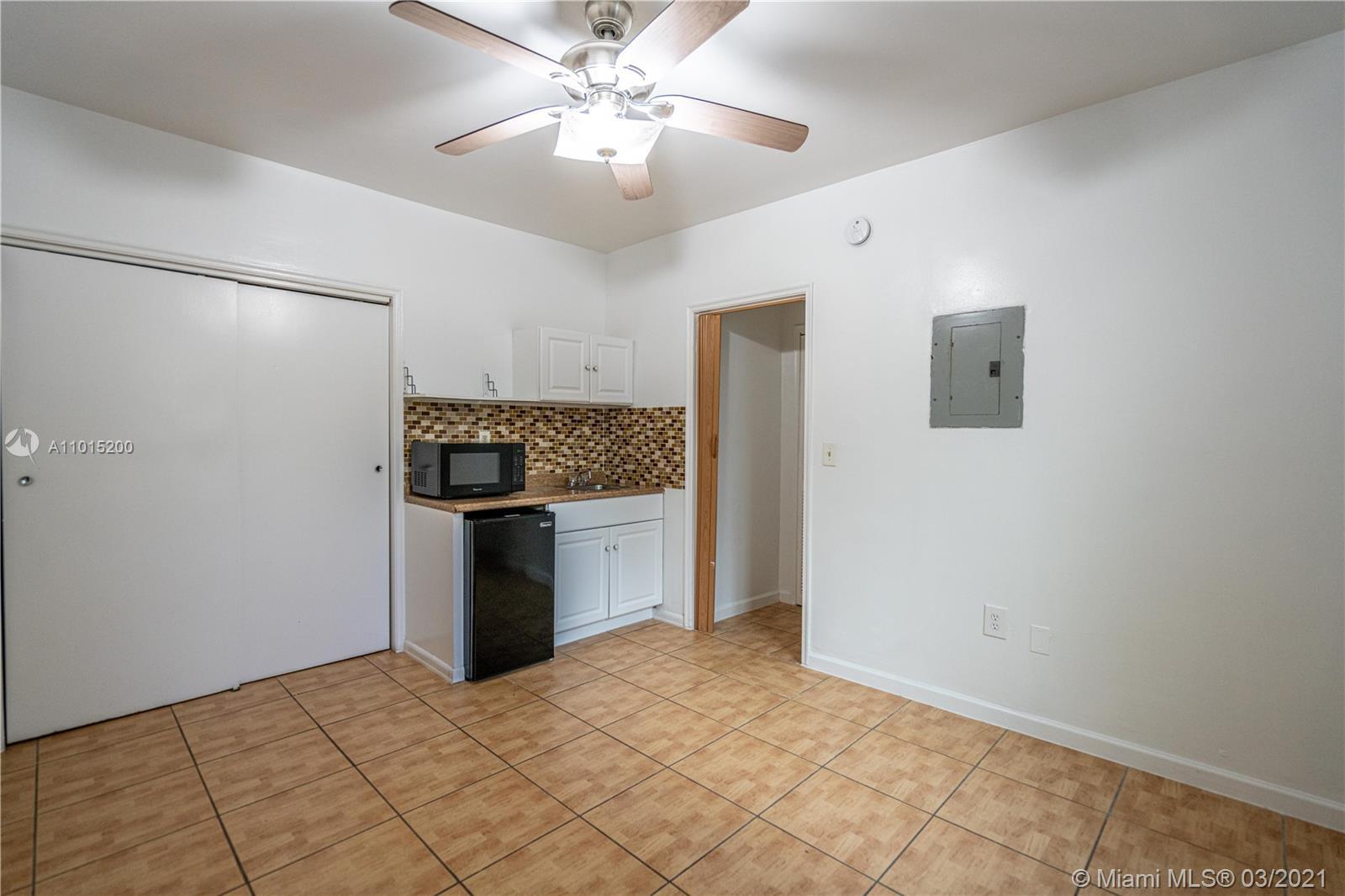 7130 Carlyle Ave # 3A, Miami Beach FL 33141 photo 2