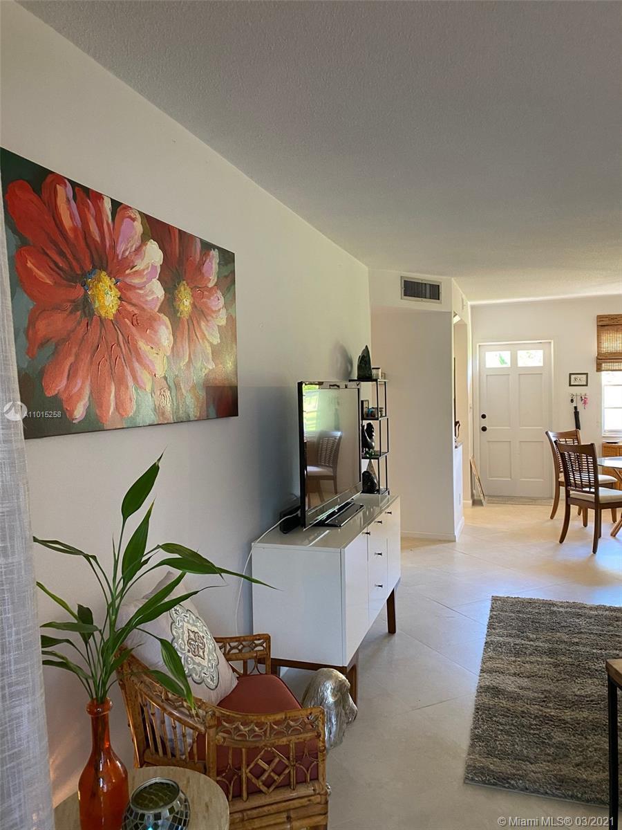 300 NE 20th Street, Boca Raton FL 33431 photo 4