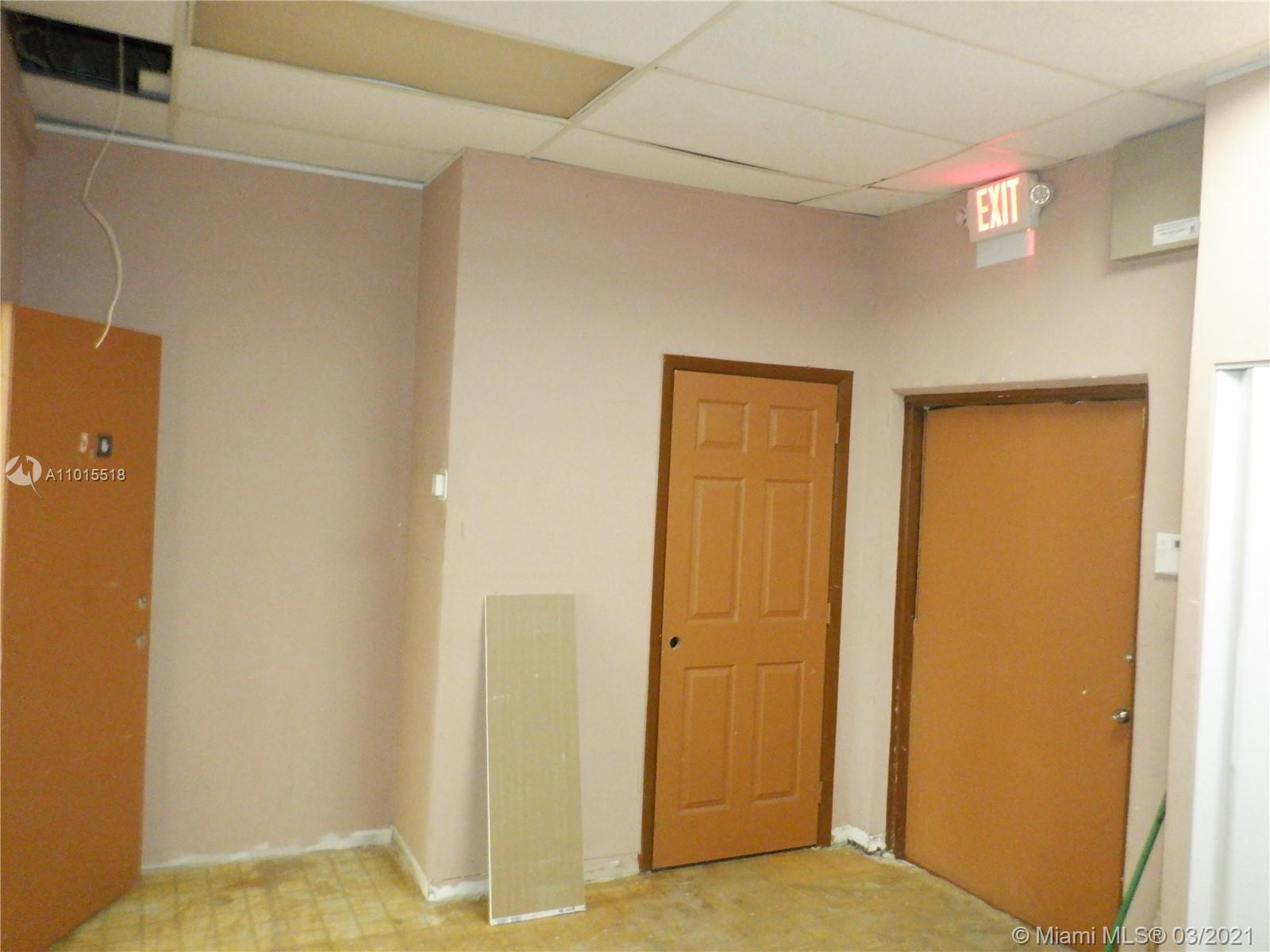 4551 N University Dr, Lauderhill FL 33351 photo 2