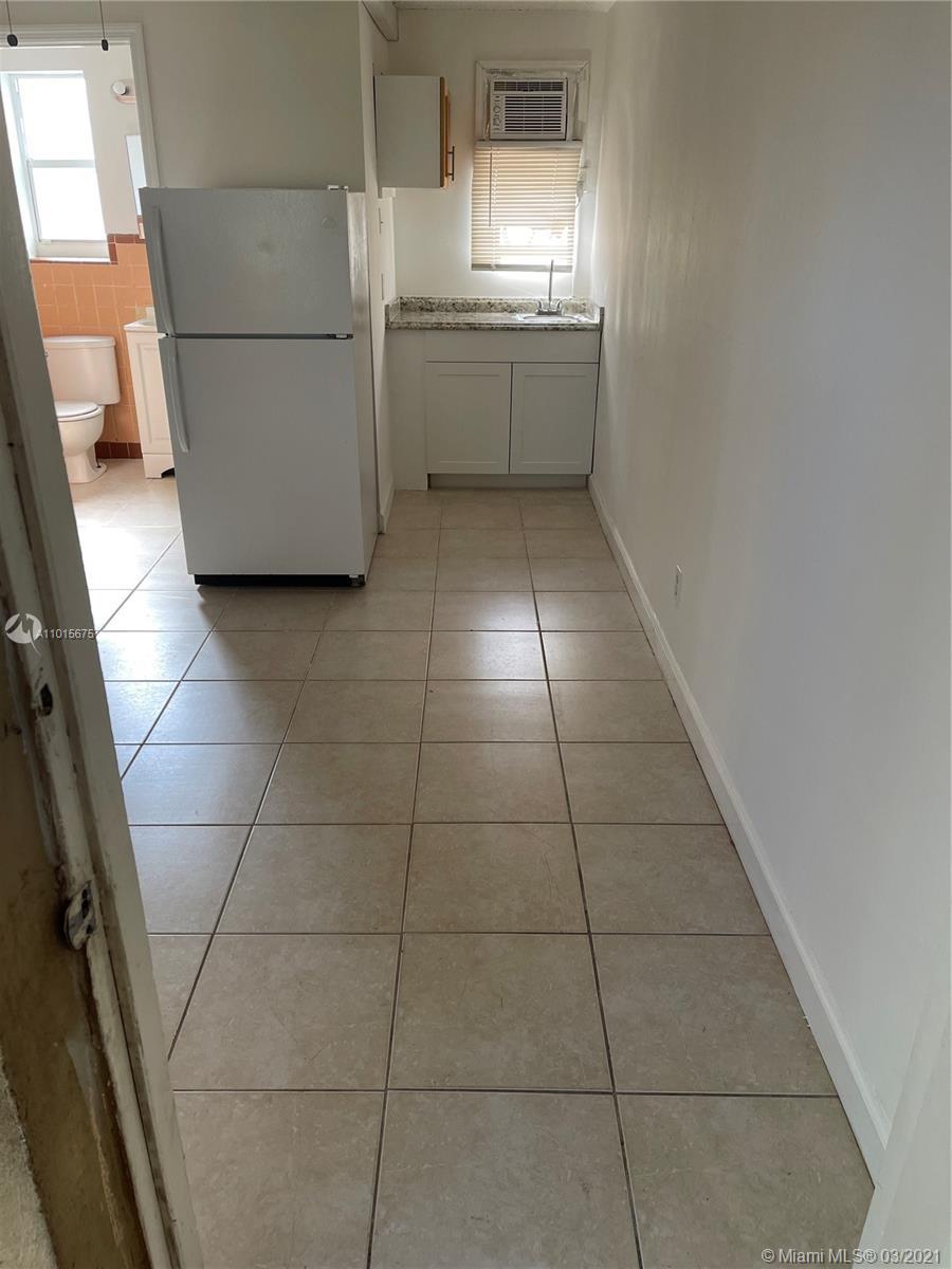 700 NE 6th St # 7, Hallandale Beach FL 33009 photo 3