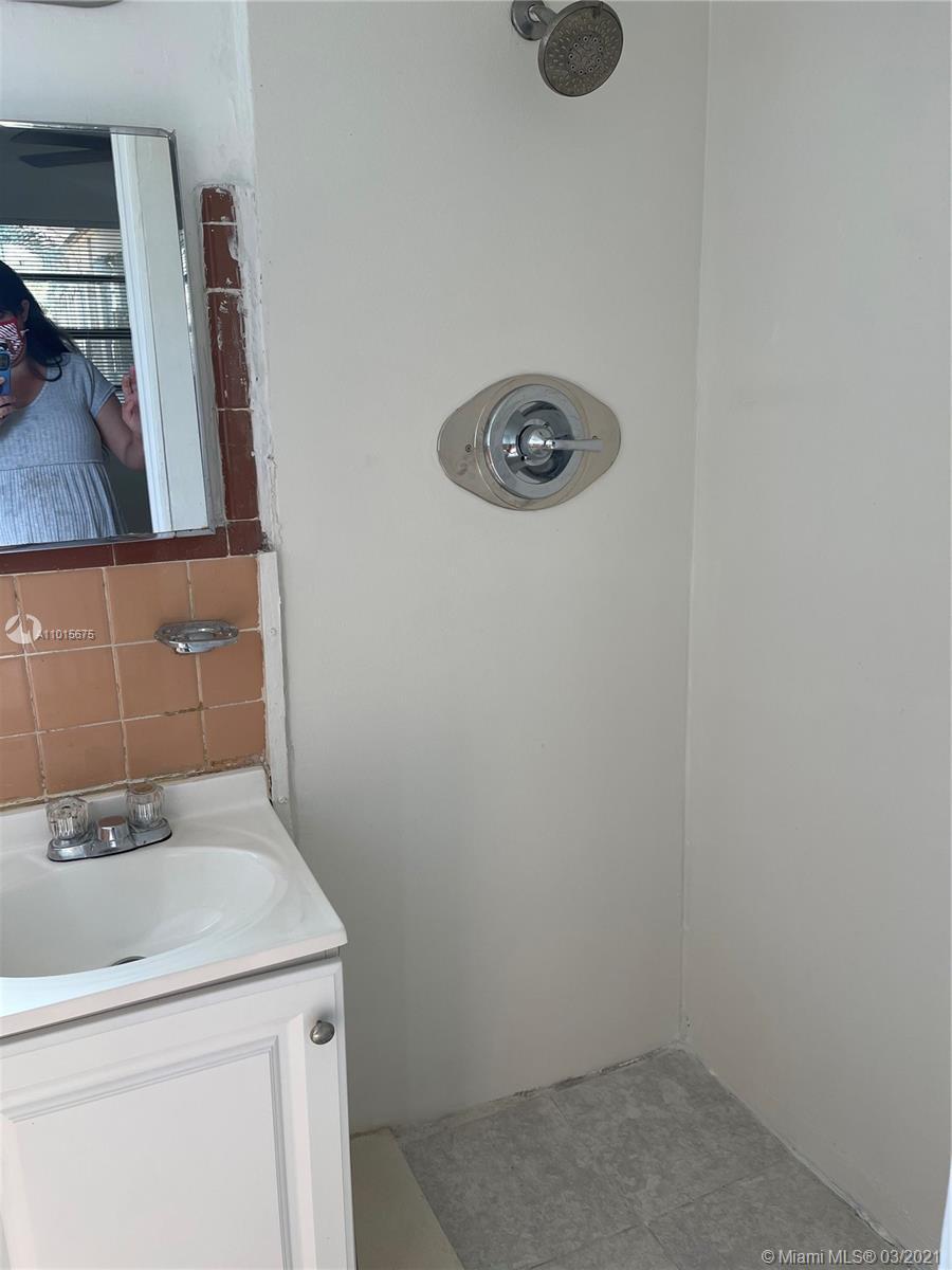 700 NE 6th St # 7, Hallandale Beach FL 33009 photo 5