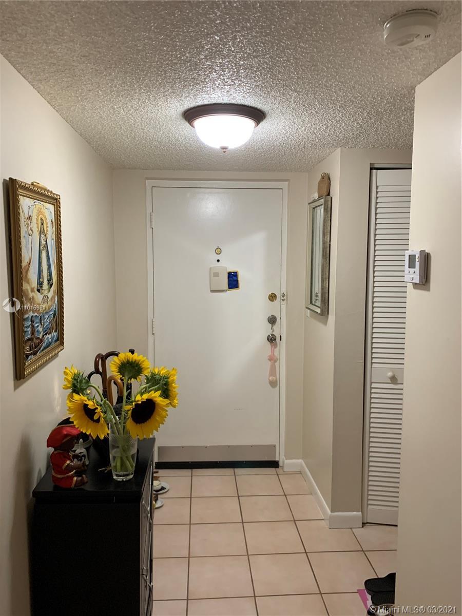 9520 SW 8th St # 219, Miami FL 33174