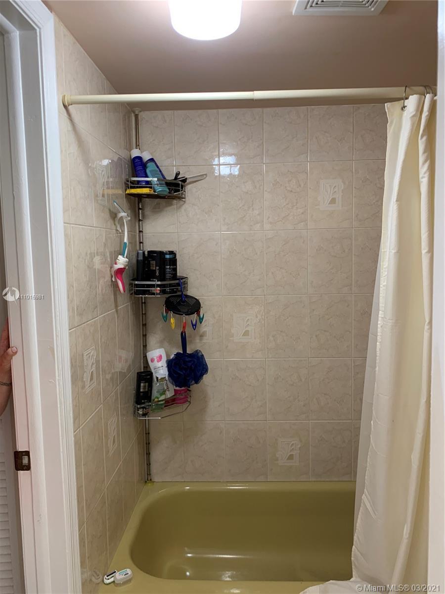9520 SW 8th St # 219, Miami FL 33174 photo 5