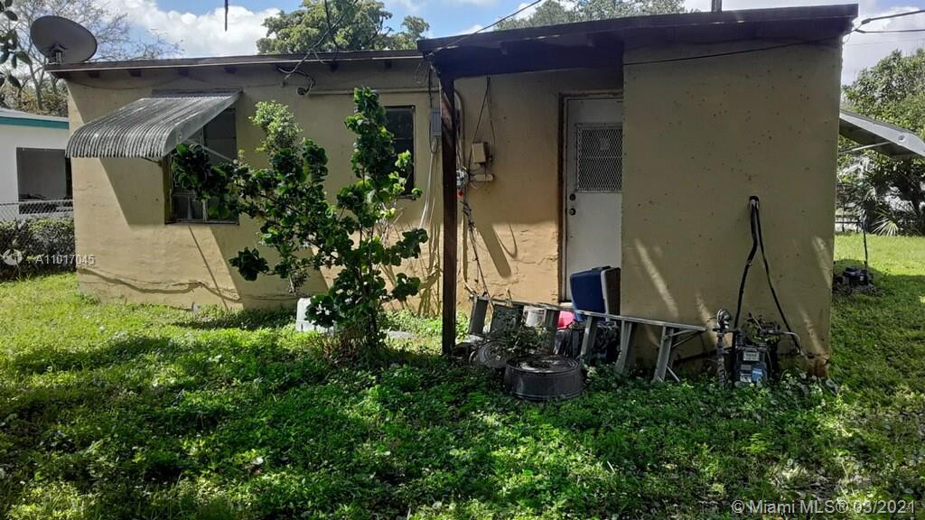 14165 NW 22nd Ct, Opa-Locka FL 33054 photo 4