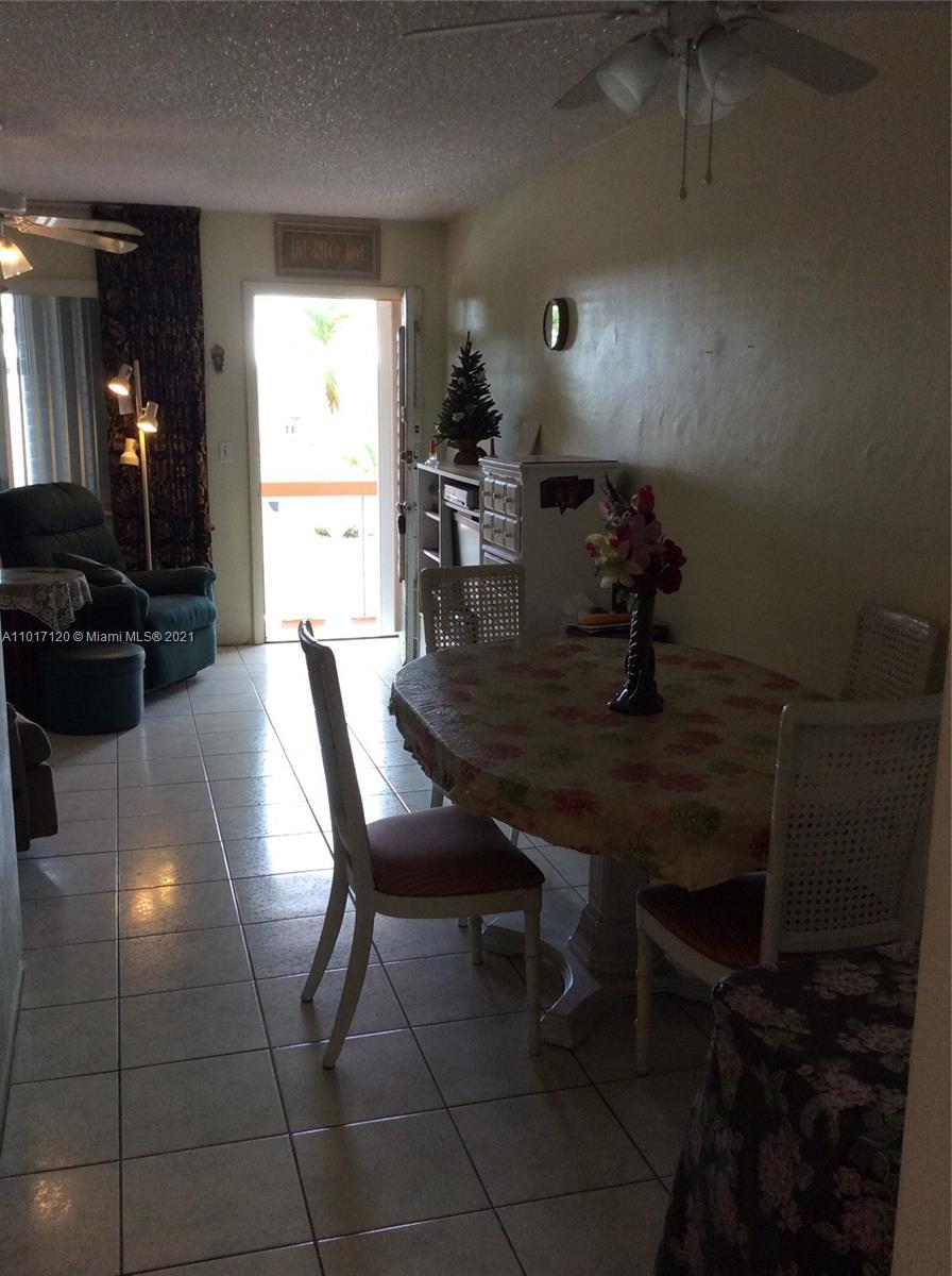 815 SW 10th Ter # 17V, Hallandale Beach FL 33009 photo 5
