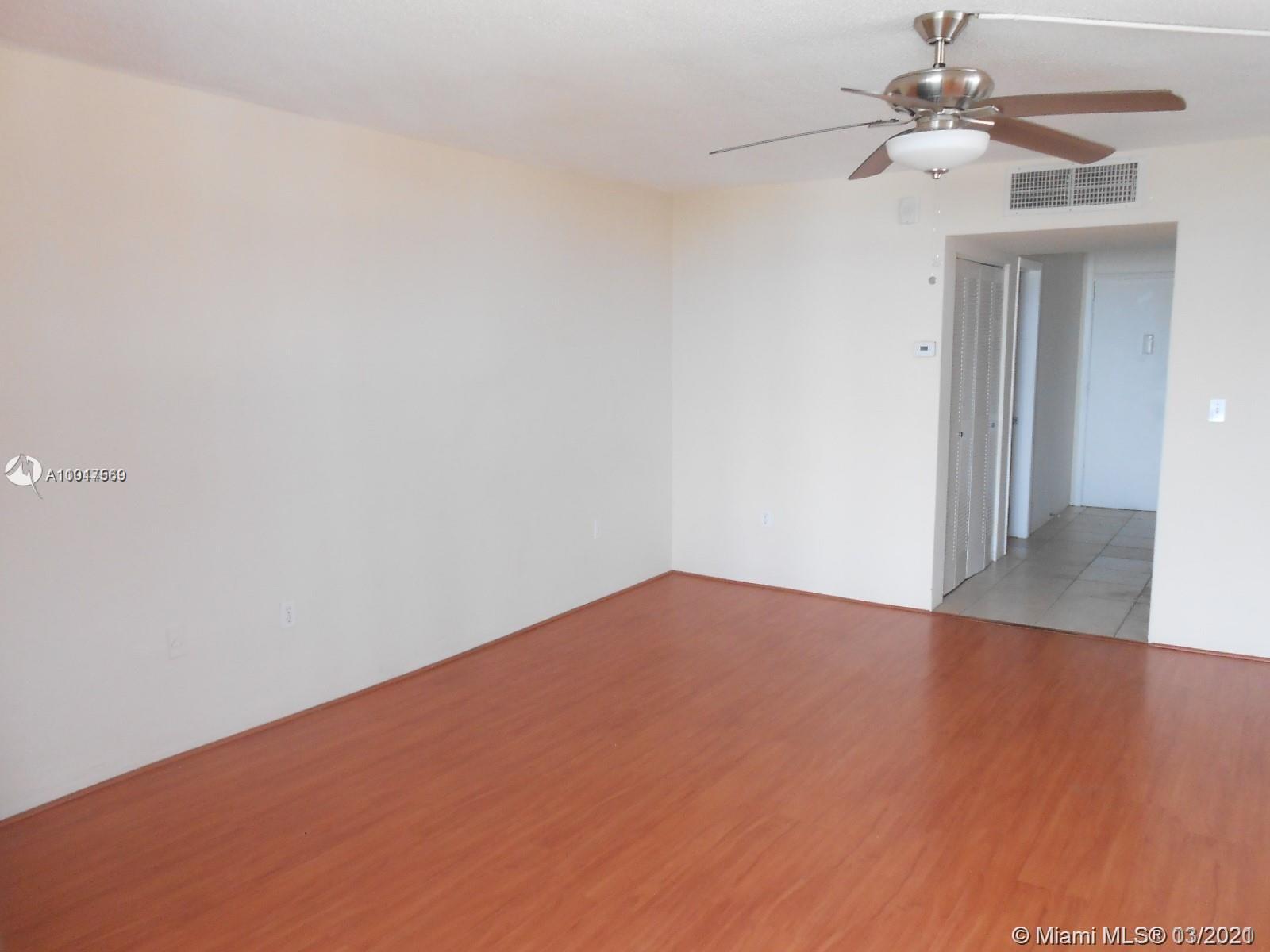 North Miami, FL 33161 photo 5