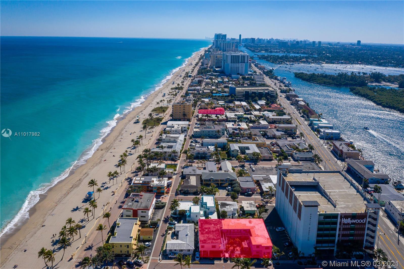 315 Arthur ST, Hollywood FL 33019 photo 3