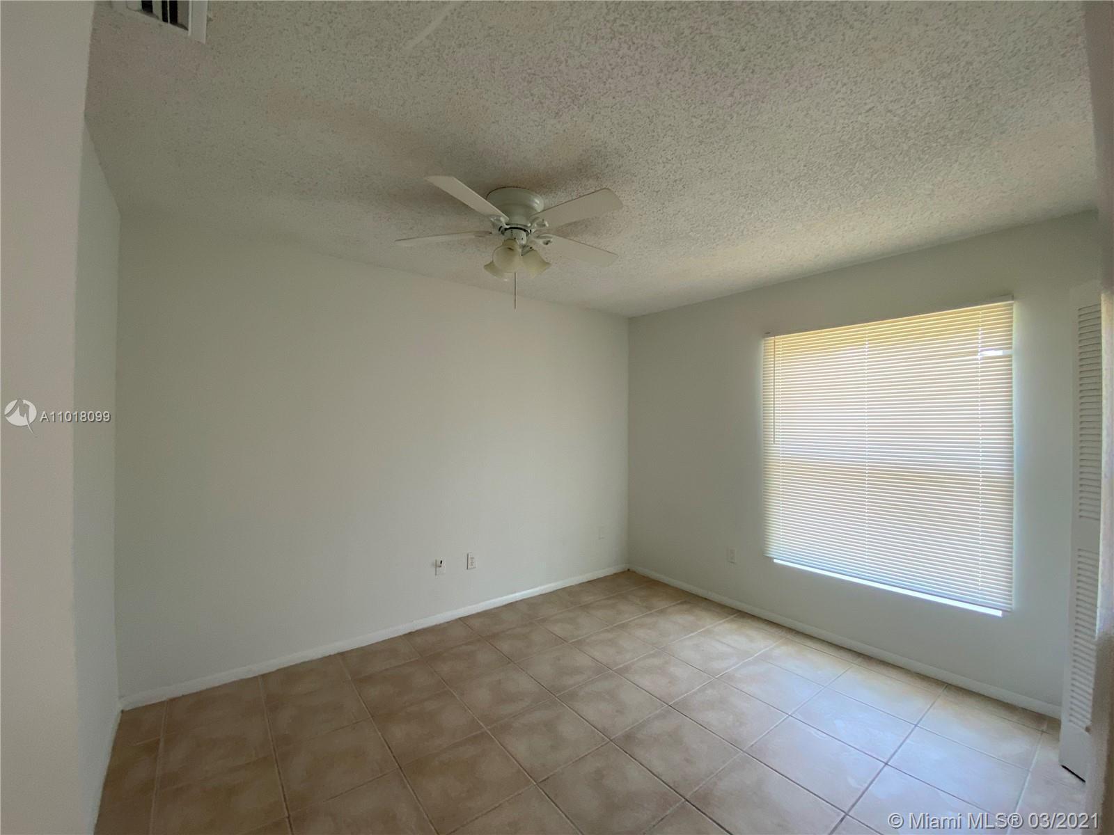 231 NE Midfield Ln, Port St. Lucie FL 34983 photo 4