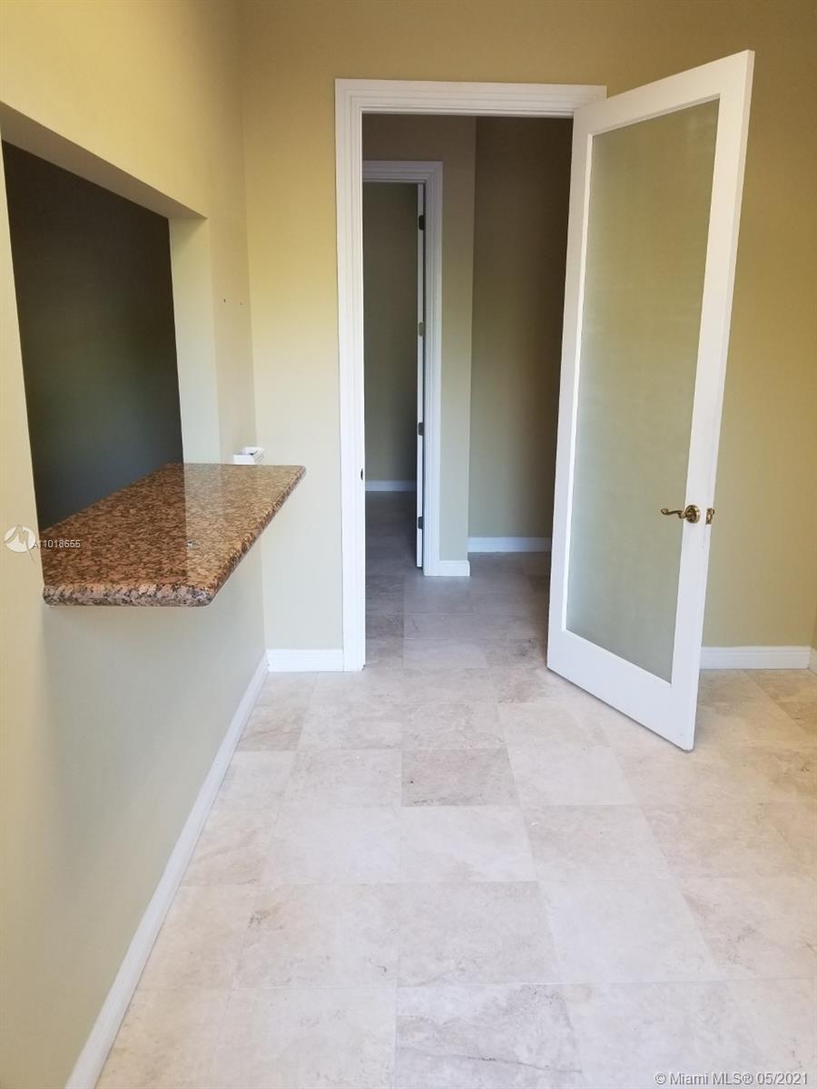 Pembroke Pines, FL 33028 photo 4