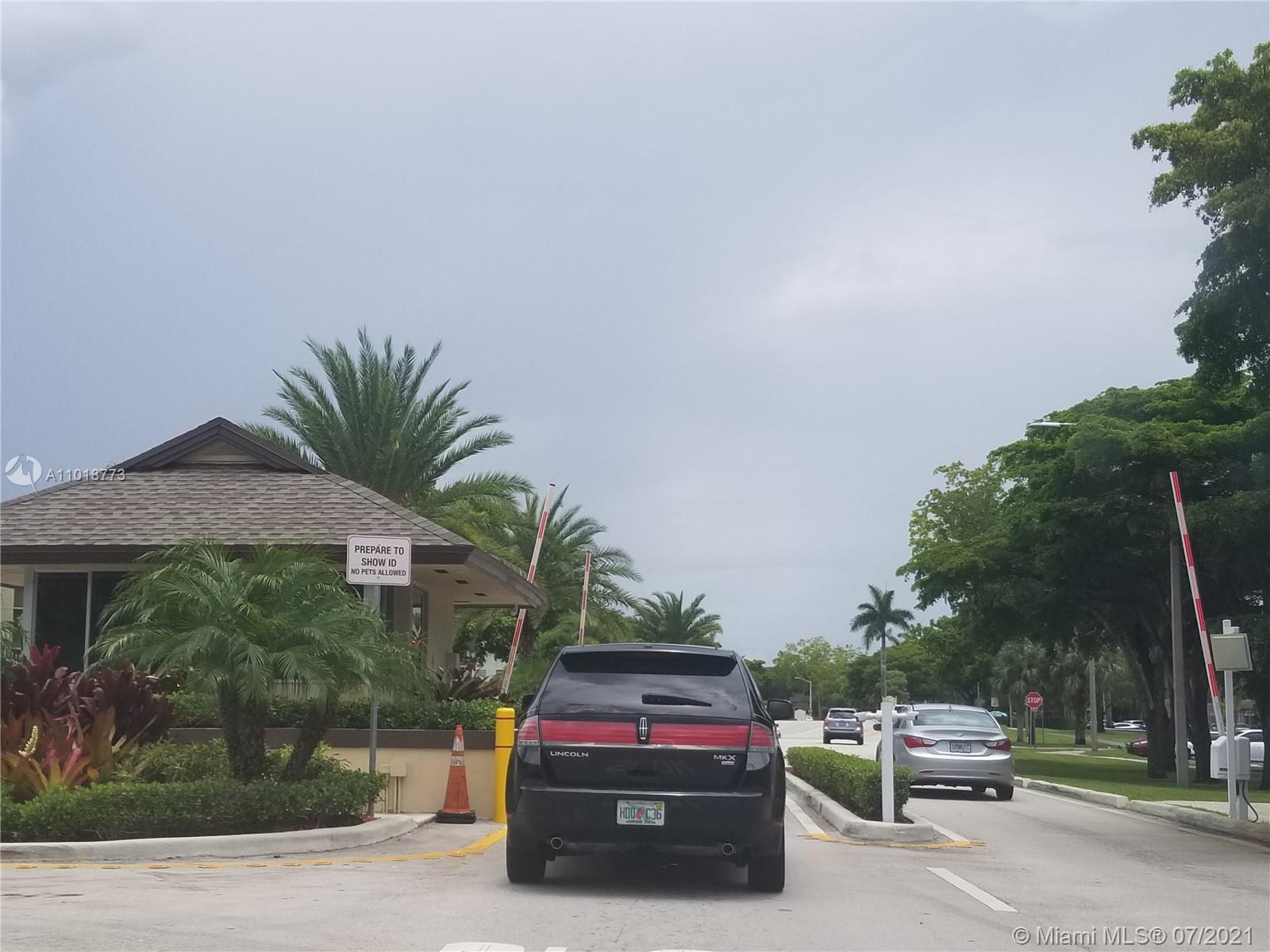 13455 SW 3rd St # 306S, Pembroke Pines FL 33027 photo 2
