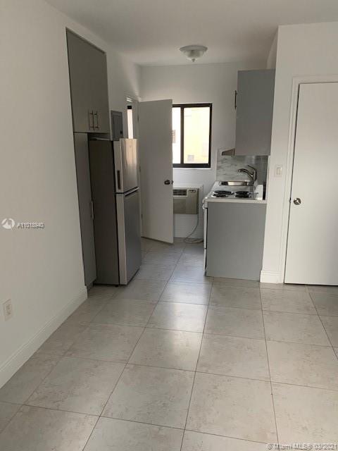 625 SW 5th Ave # 2, Miami FL 33130 photo 3