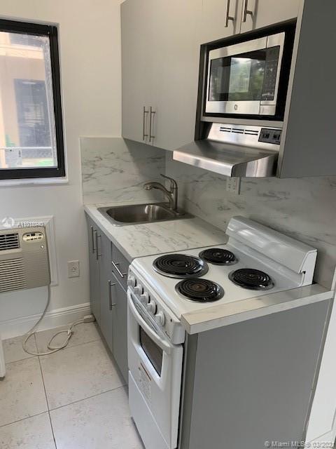 625 SW 5th Ave # 2, Miami FL 33130 photo 4
