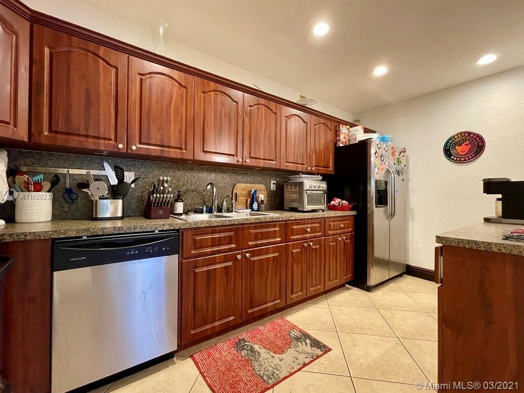 7921 SW 104th St # 209, Miami FL 33156