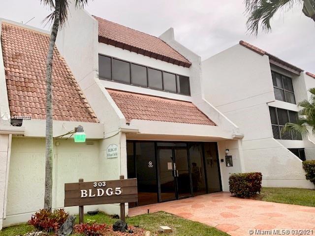303 Racquet Club Rd # 311, Weston FL 33326