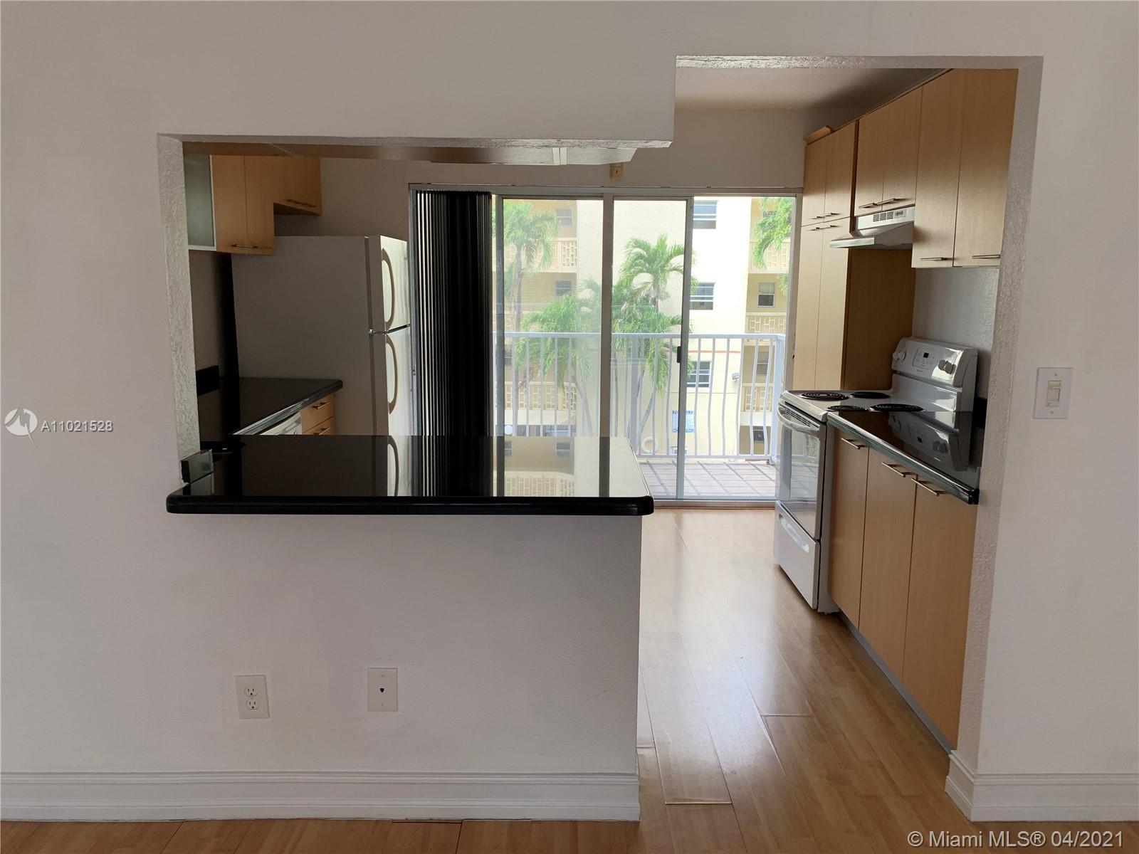 677 NE 24th St # 303, Miami FL 33137 photo 4
