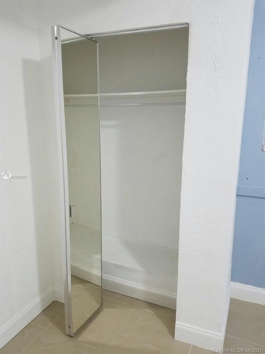 641 NE 163rd St # 1, Miami FL 33162 photo 3