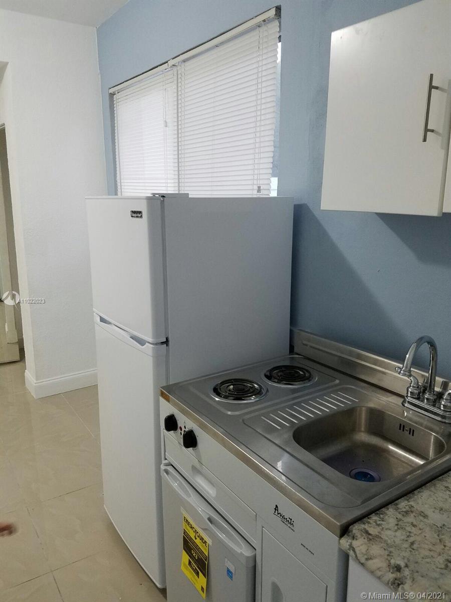 641 NE 163rd St # 1, Miami FL 33162 photo 5