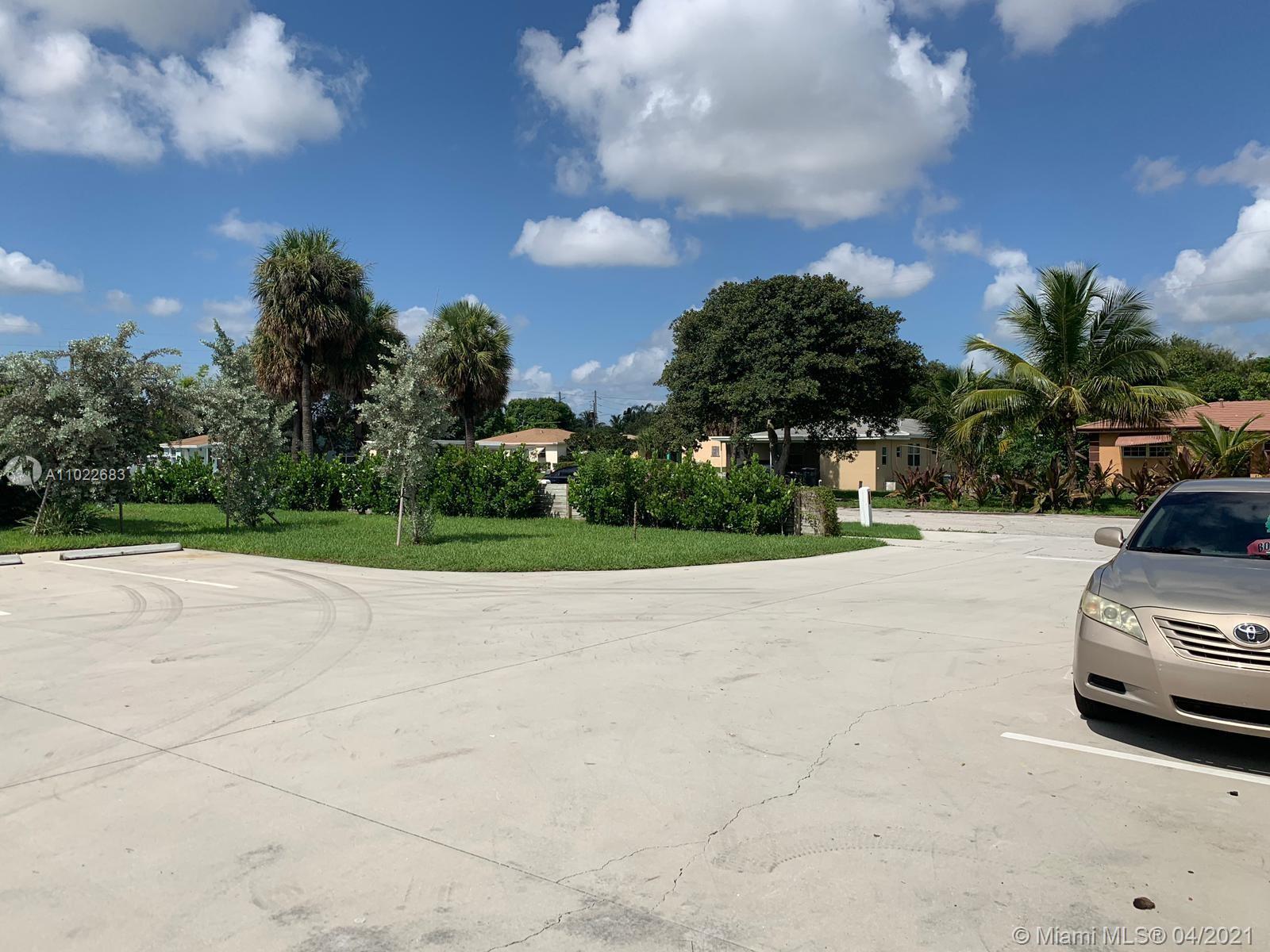 Lake Park, FL 33403 photo 2