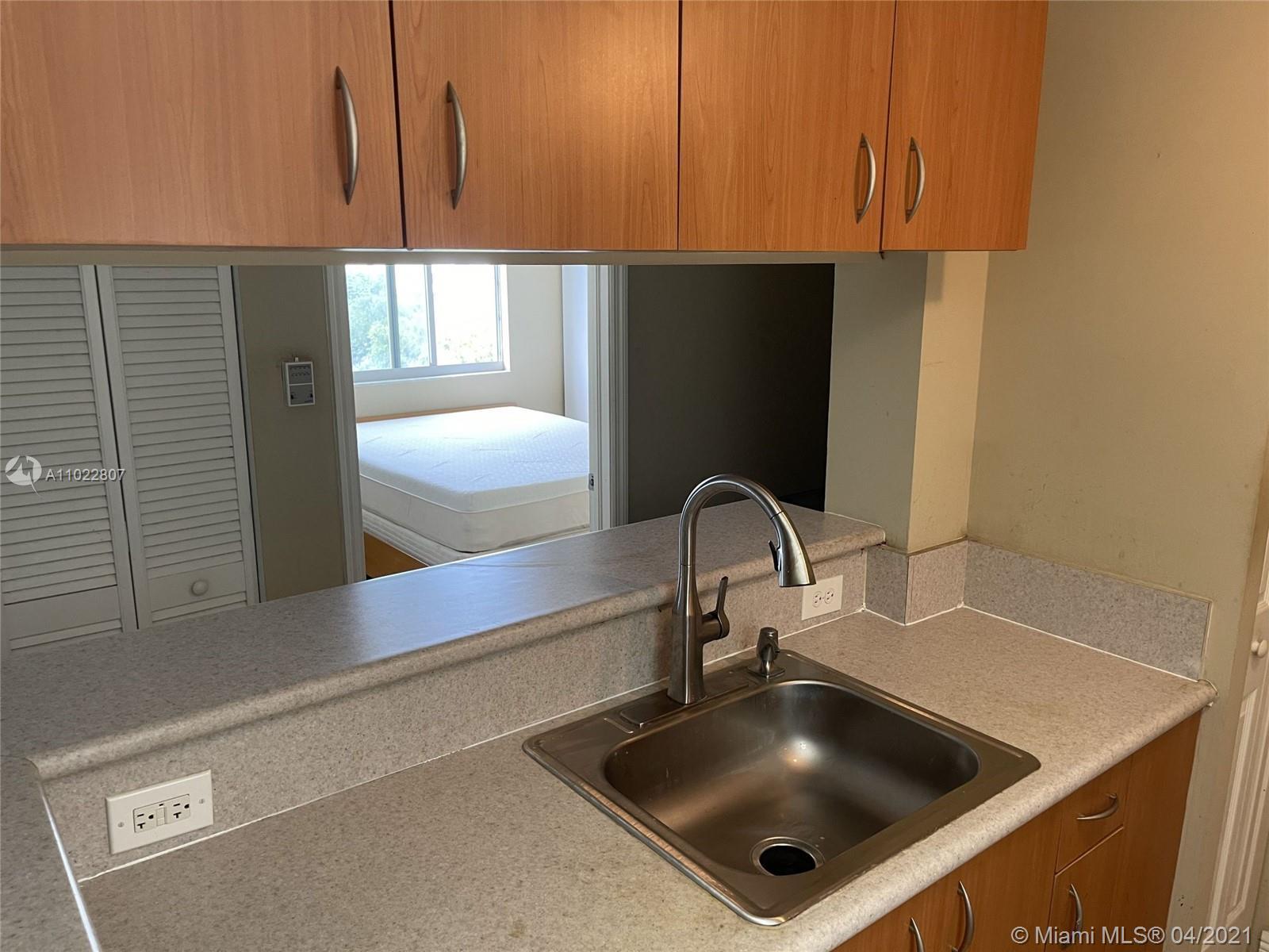 816 NW 11th St # 704, Miami FL 33136 photo 5