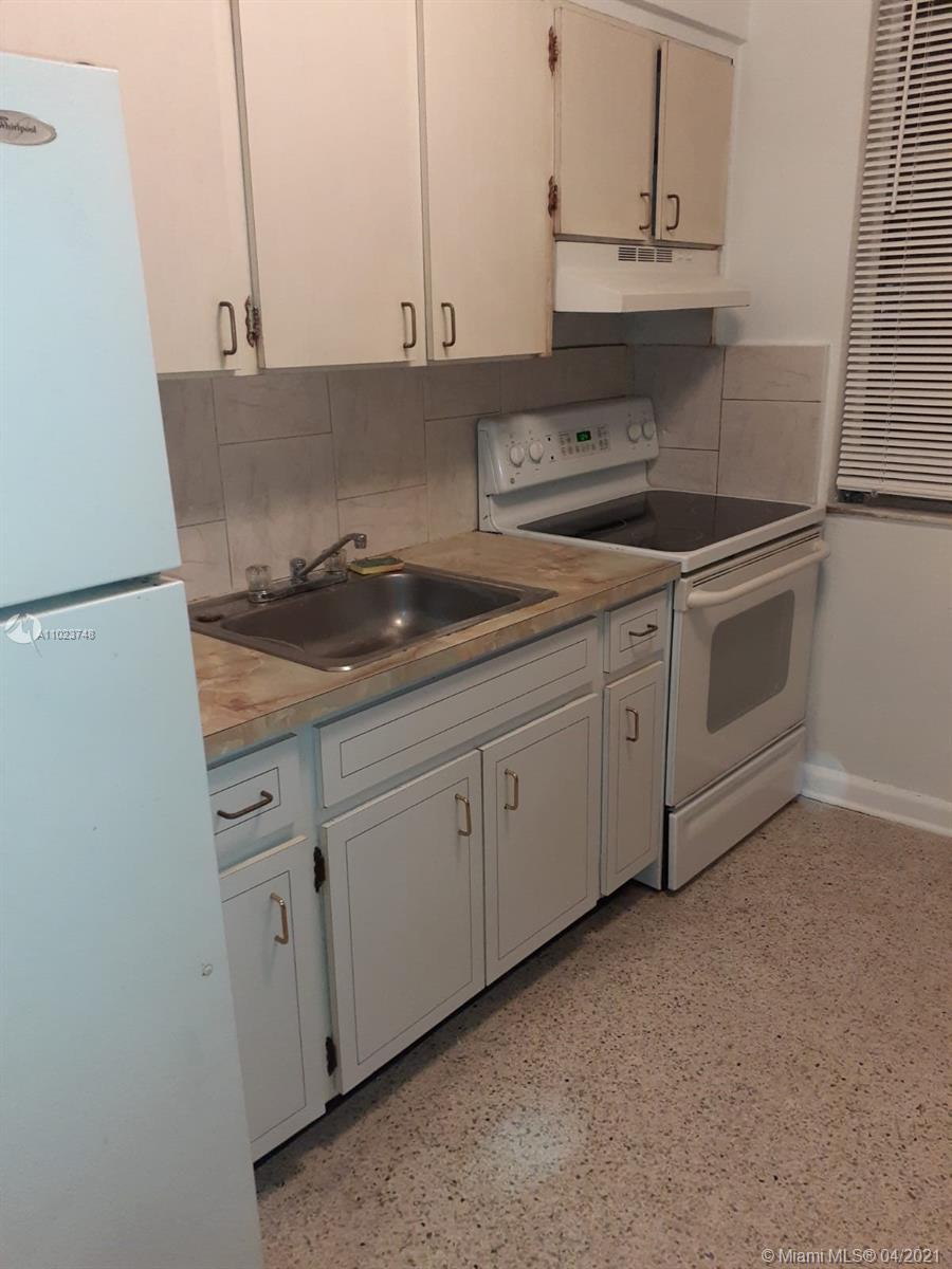1135 NW 4th St, Miami FL 33128 photo 4