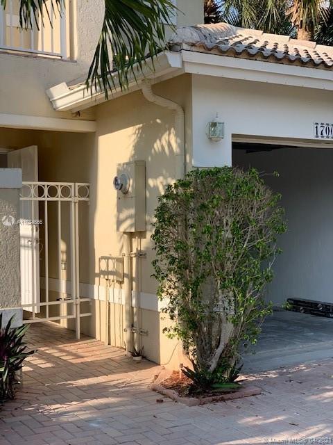 Pembroke Pines, FL 33028 photo 5