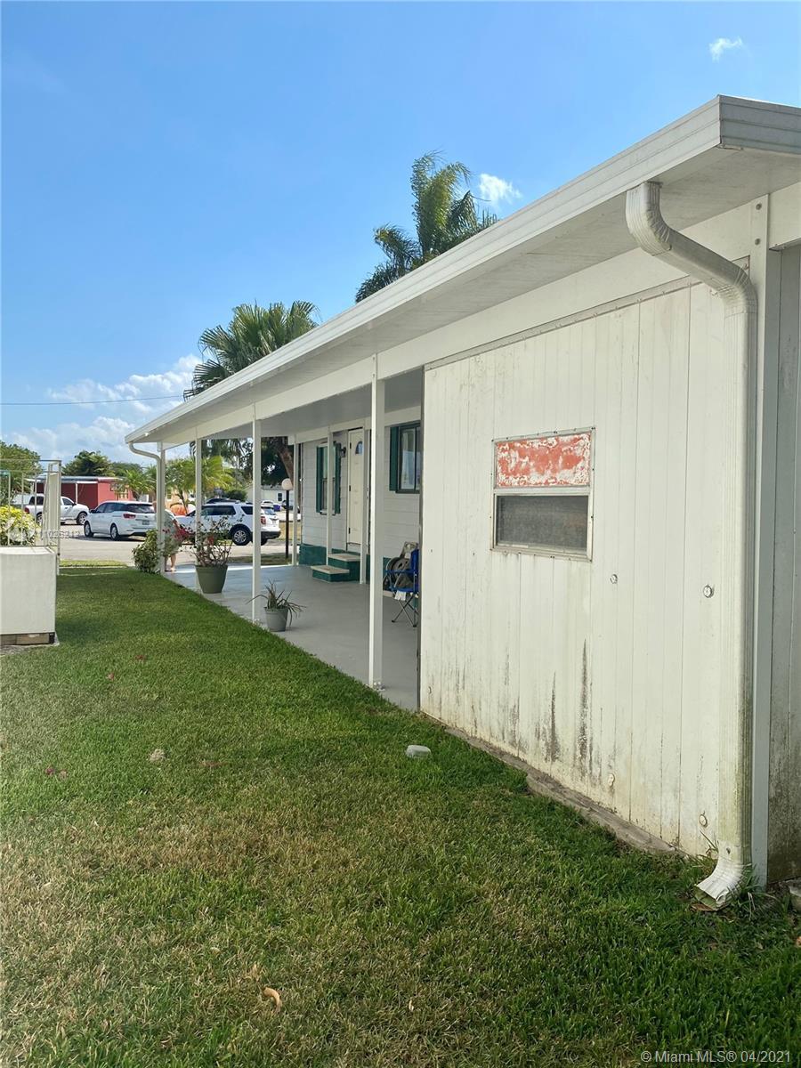 21841 NW 6th St, Pembroke Pines FL 33029 photo 3