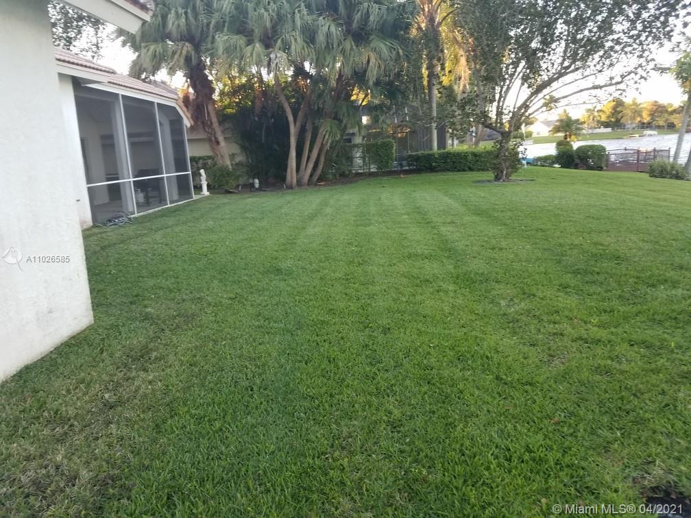 13627 Staimford Dr, Wellington FL 33414 photo 5