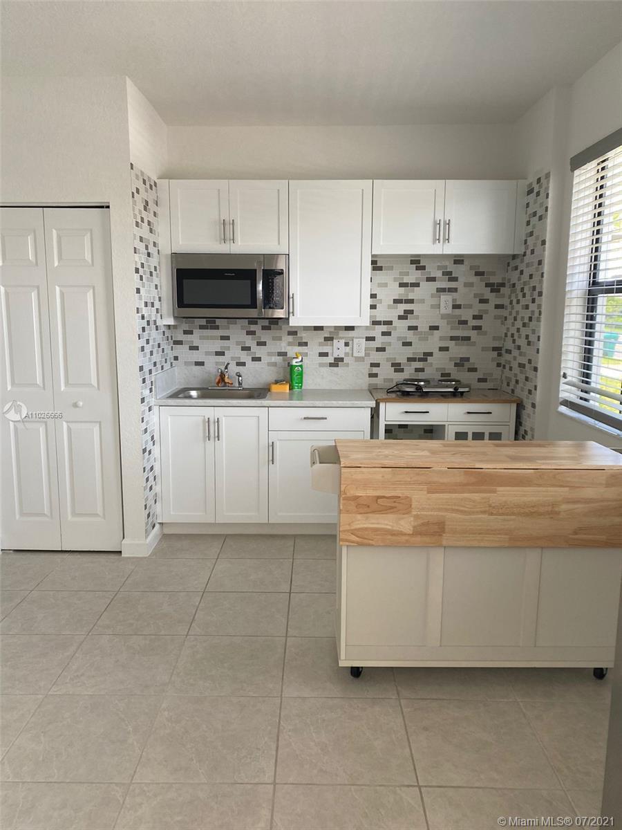 12829 SW 228th St # 1, Unincorporated Dade County FL 33170 photo 5
