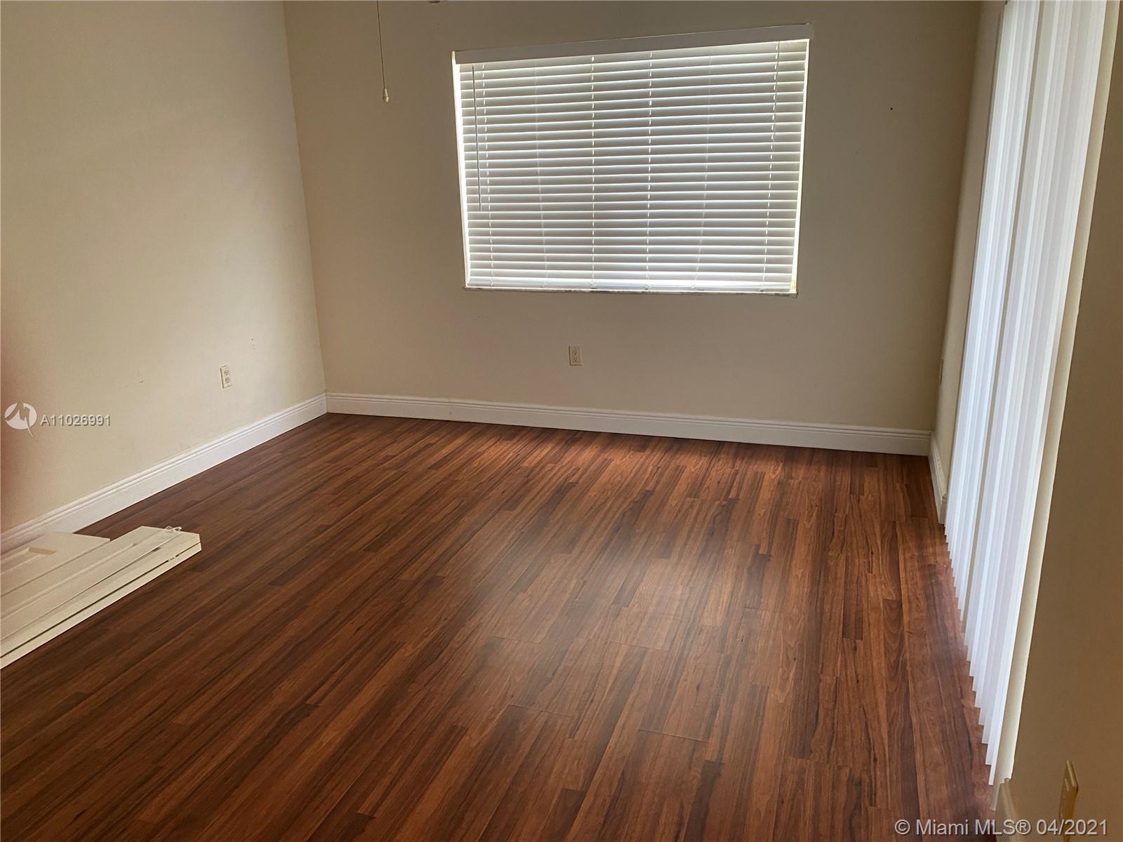 8580 SW 212 st # 303, Cutler Bay FL 33189 photo 2