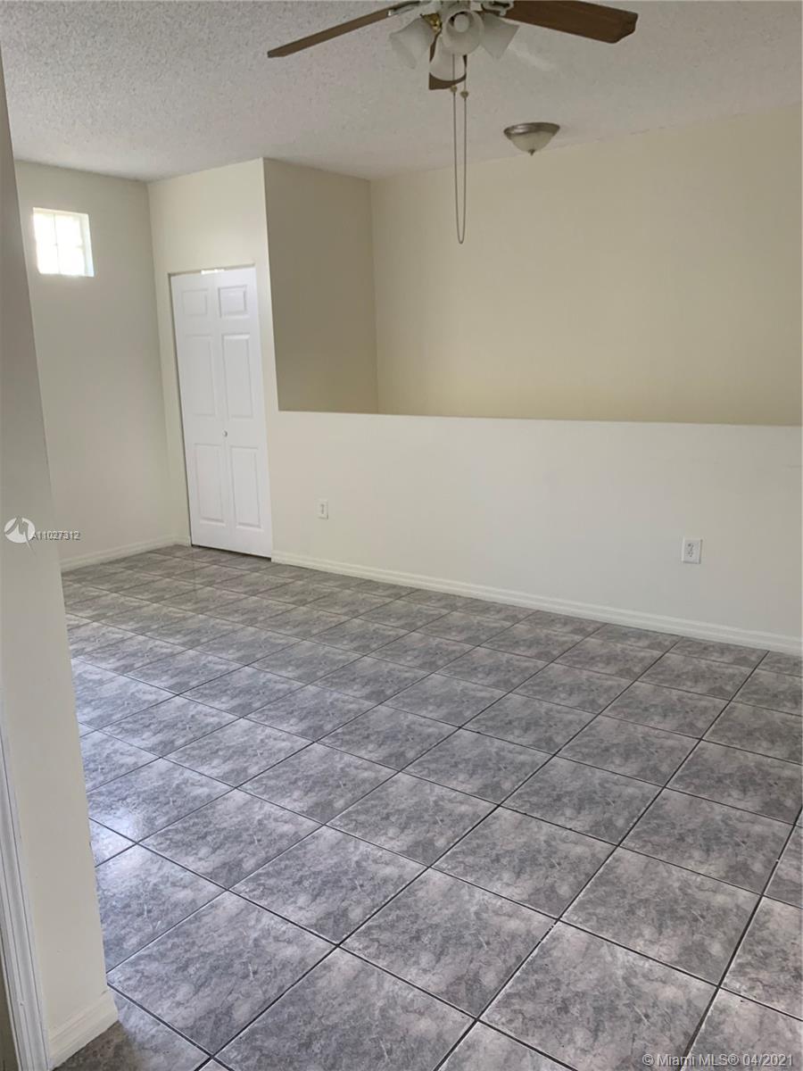 1251 NW 4th St # 5, Miami FL 33125