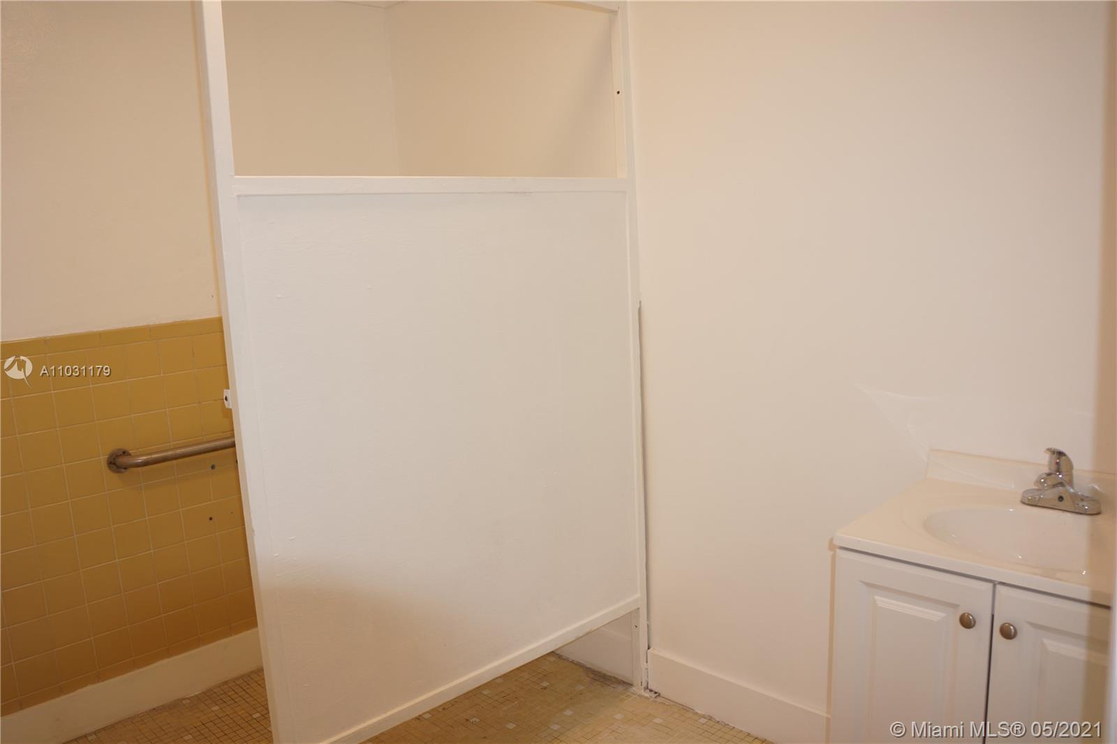 3359 NW 67th St, Miami FL 33147 photo 3