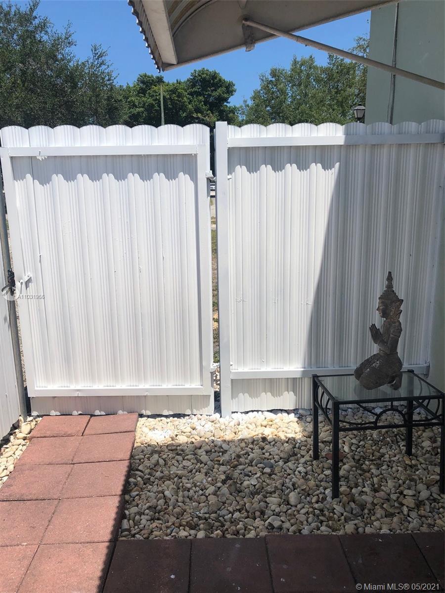 596 Palmetto Dr # 1, Miami Springs FL 33166 photo 2