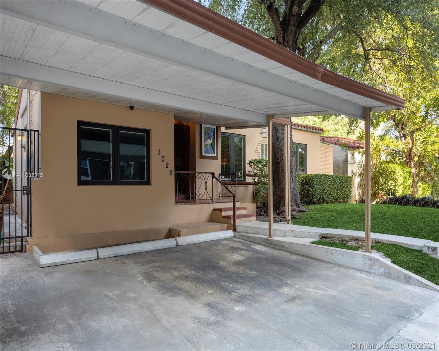 1025 NW 11th Ct, Miami FL 33136 photo 2