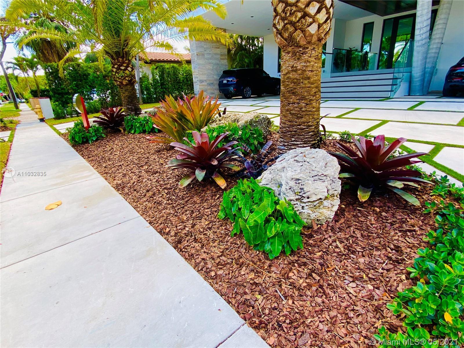 13190 Biscayne Bay Ter, North Miami FL 33181 photo 5