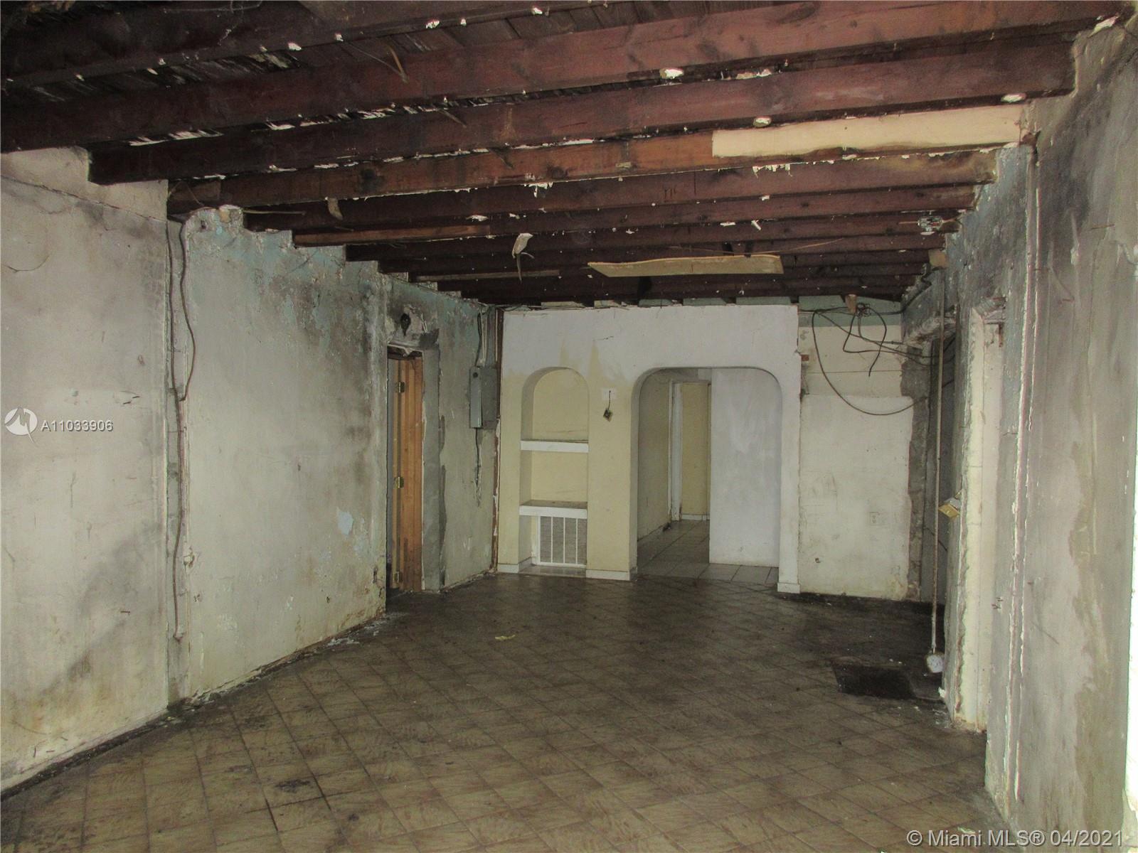 1168 NW 116th Ter, Miami FL 33168 photo 5