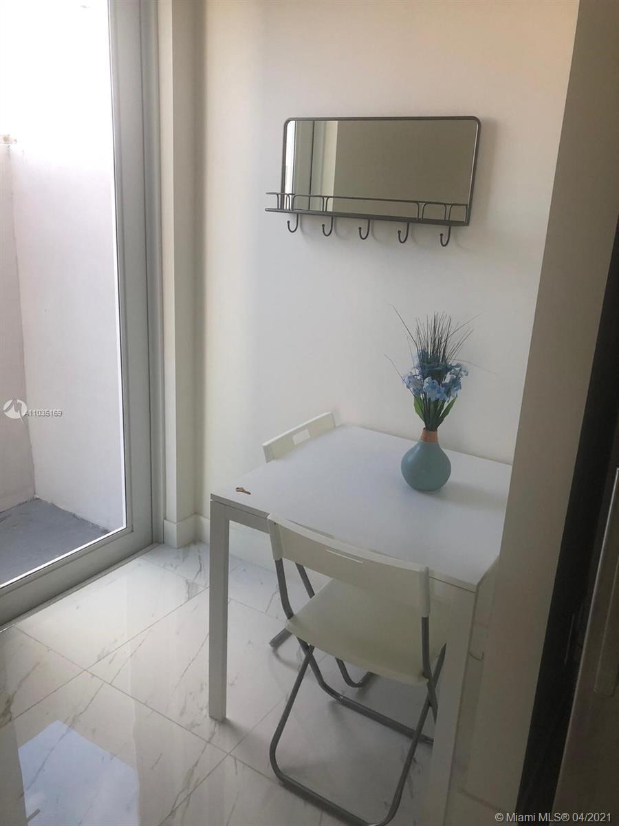 10410 NW 67th St # 10410, Doral FL 33178