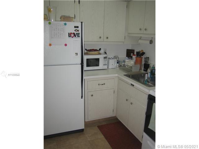 8609 SW 68th Ct # 21, Pinecrest FL 33156 photo 4
