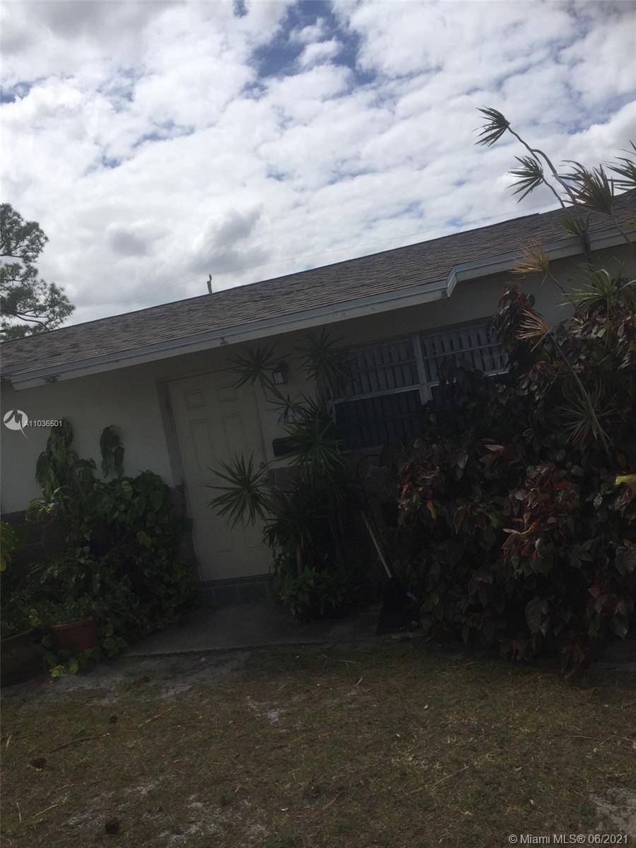 2443 Seneca Ave, Fort Pierce FL 34946