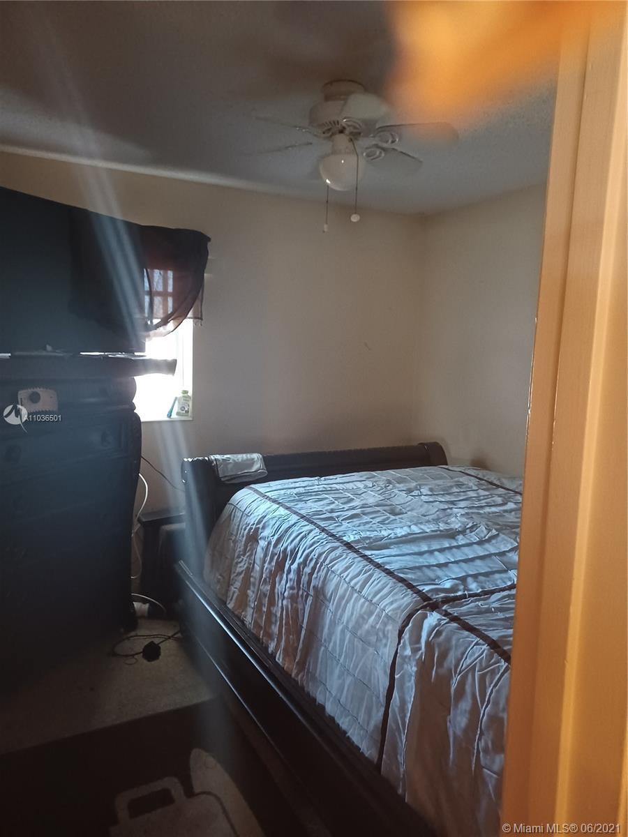 2443 Seneca Ave, Fort Pierce FL 34946 photo 5
