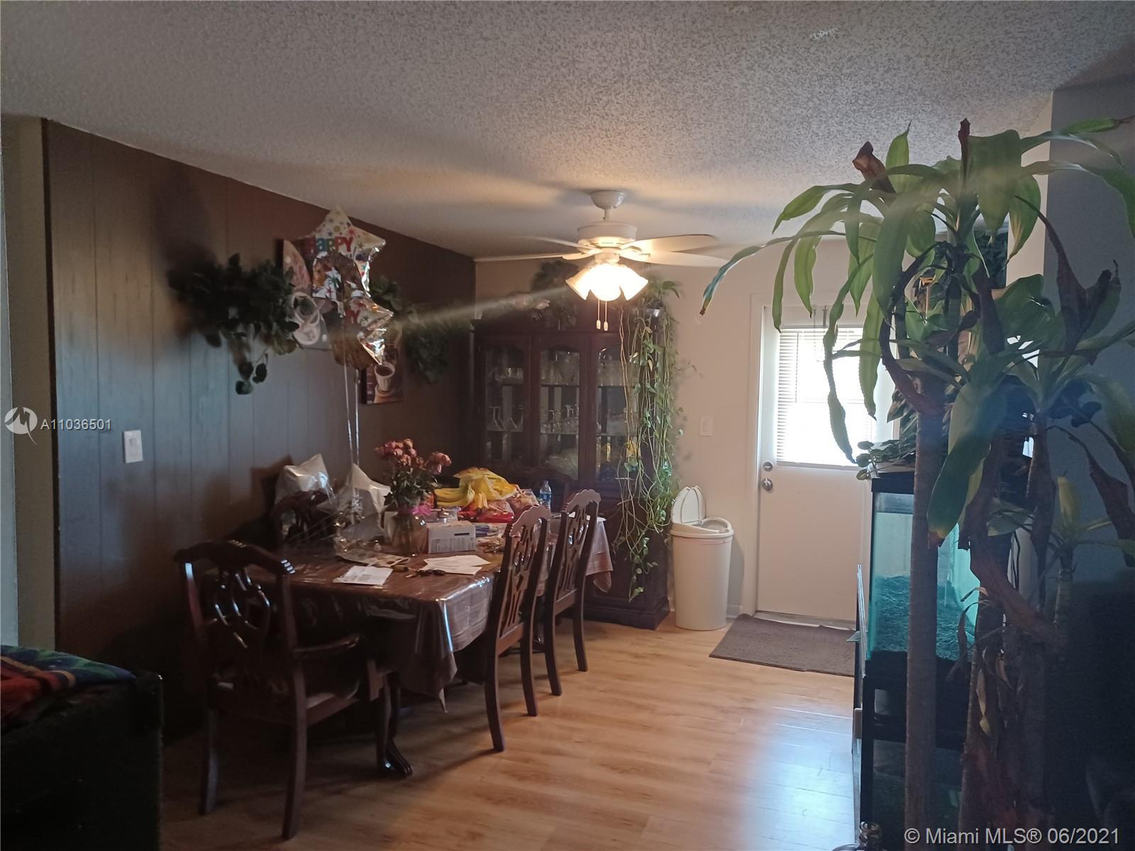2443 Seneca Ave, Fort Pierce FL 34946 photo 4