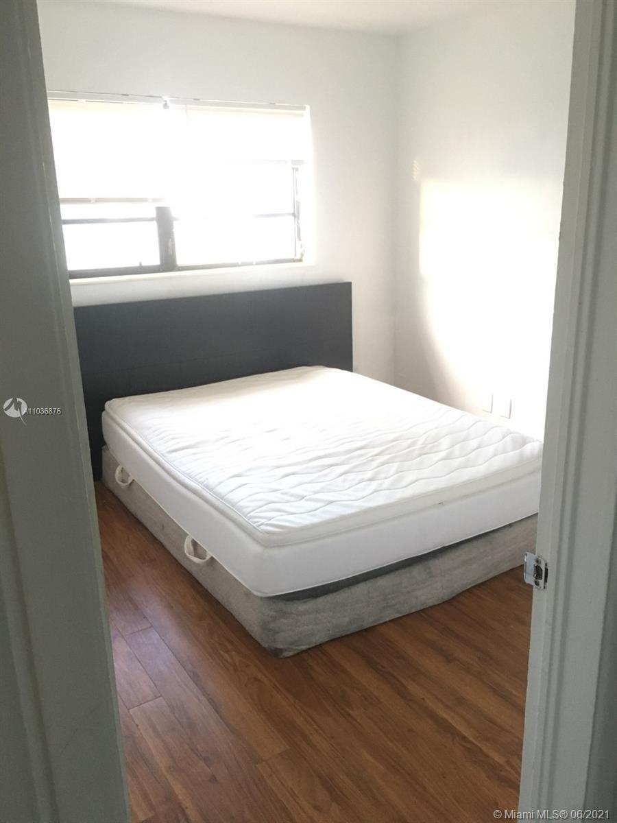 1050 NE 169th Ter, Miami FL 33162