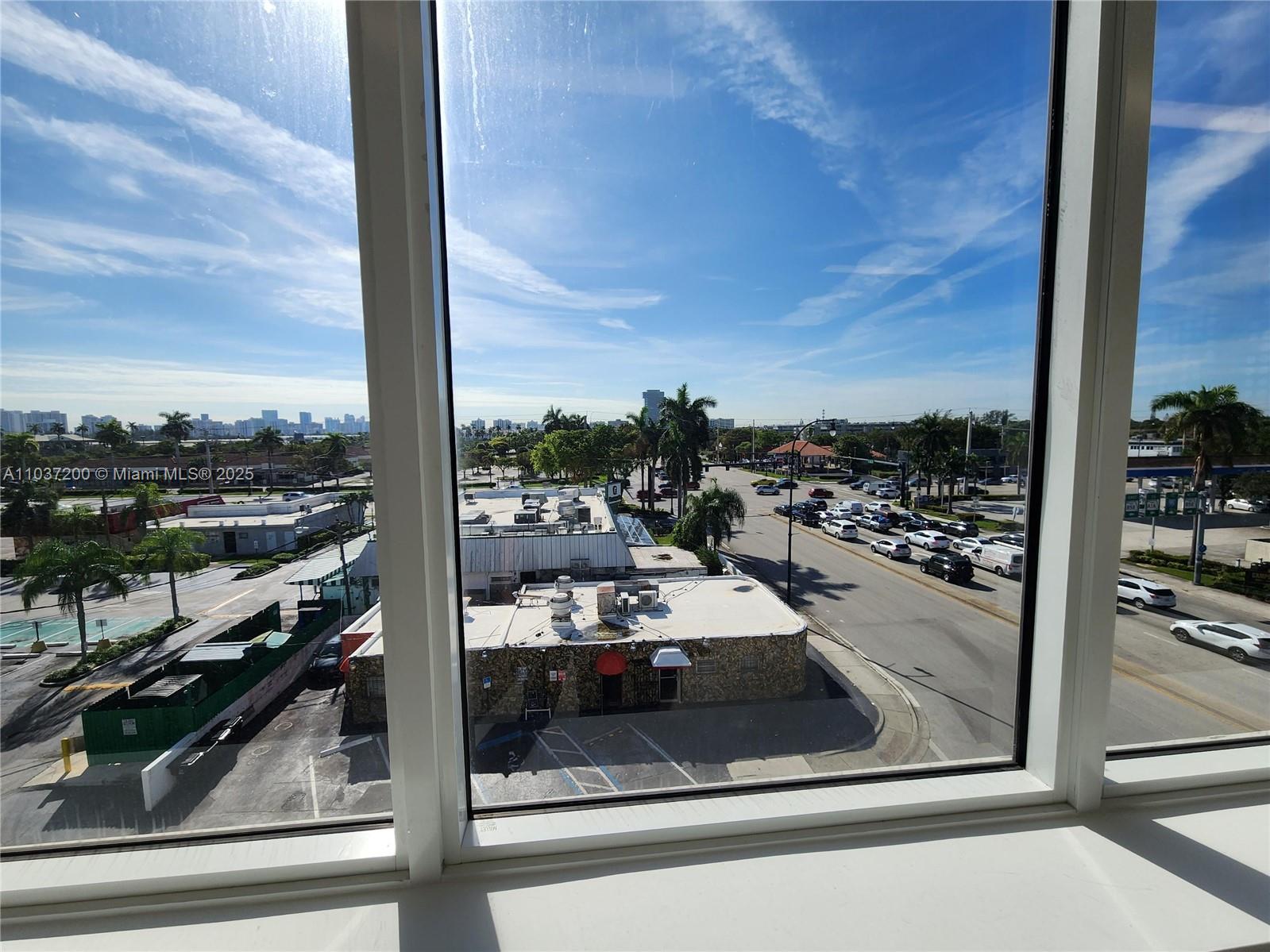 100 N Federal Hwy, Hallandale Beach FL 33009 photo 4