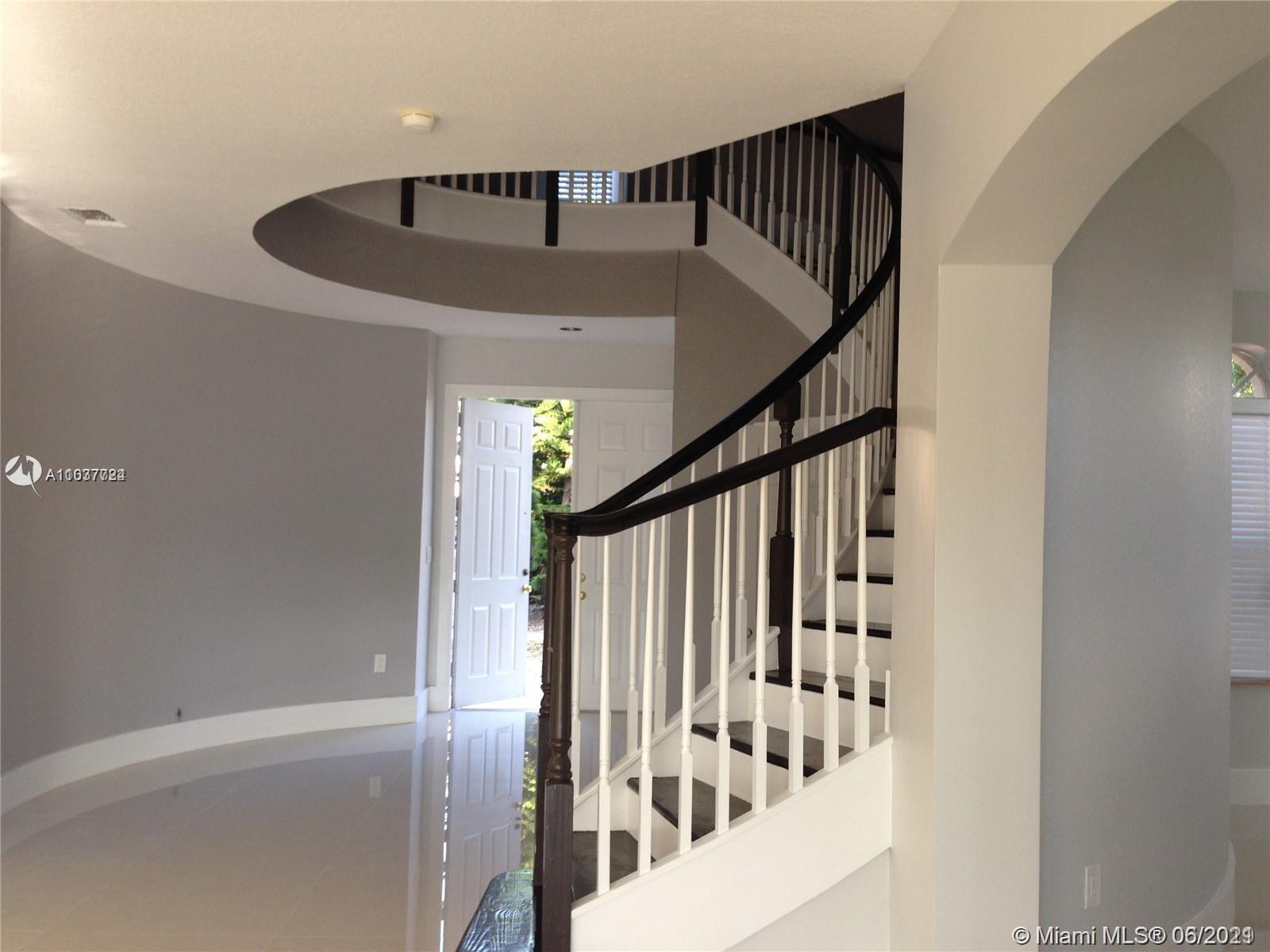 6422 SW 162nd Ct, Miami FL 33193 photo 4
