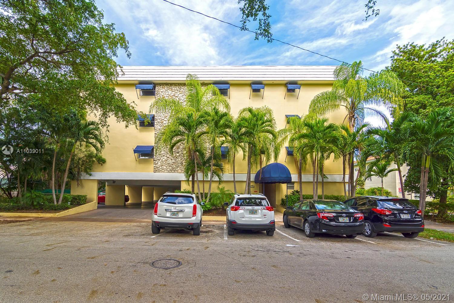 427 Santander Ave # 302, Coral Gables FL 33134 photo 2