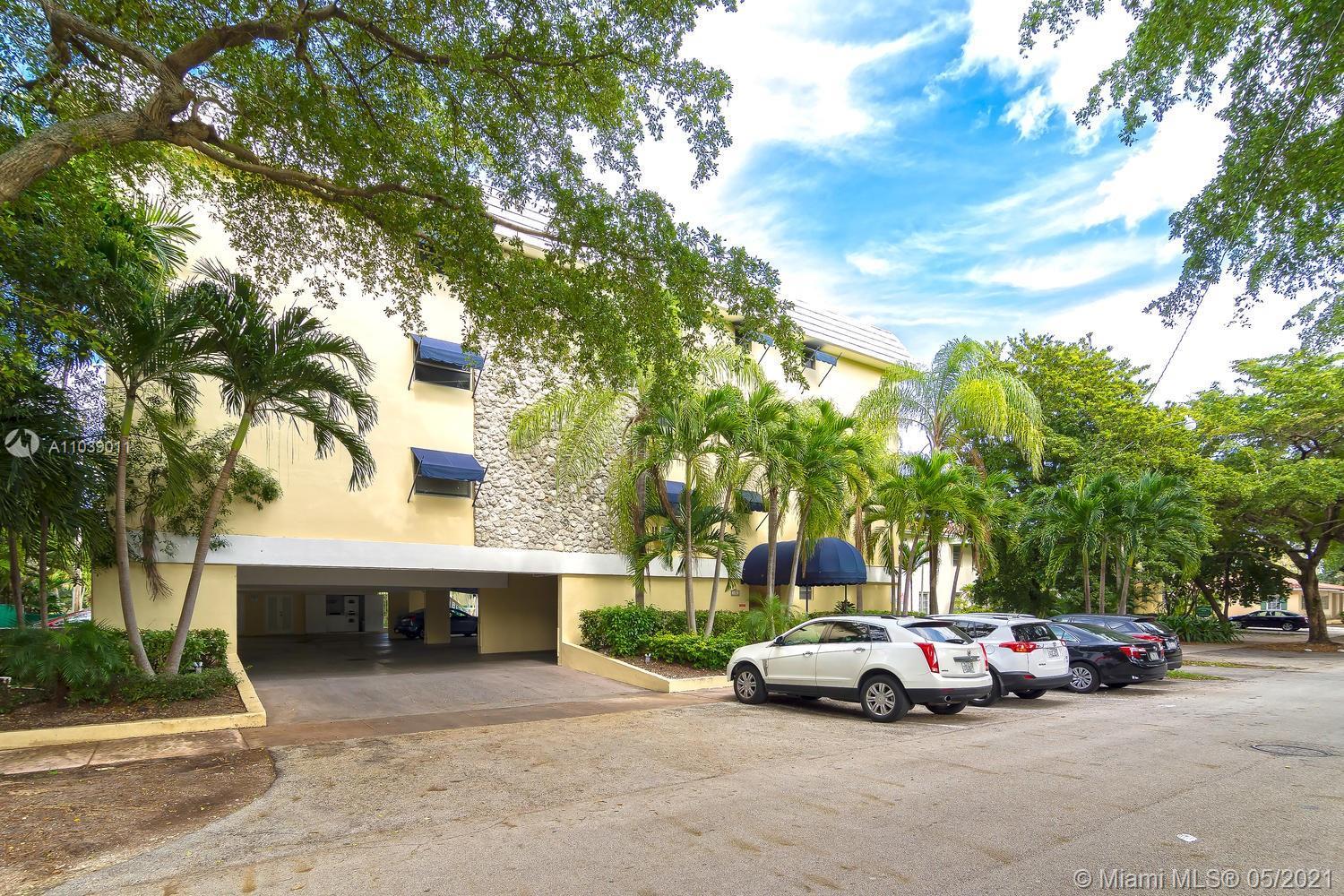 427 Santander Ave # 302, Coral Gables FL 33134 photo 3