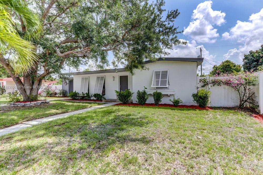 495 SE Airoso Boulevard, Port St. Lucie FL 34983 photo 3