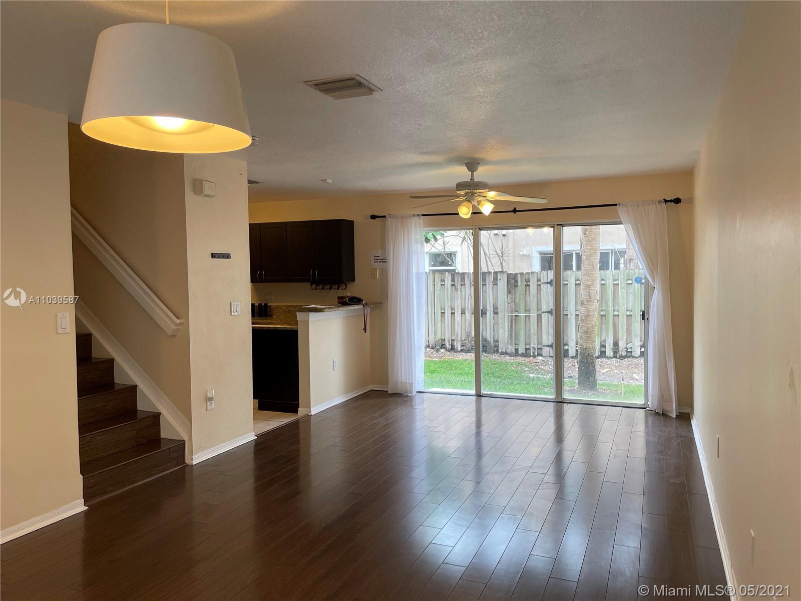 2255 NW 170th Ave, Pembroke Pines FL 33028 photo 2